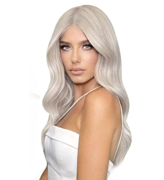 Extensions de cheveux longs ondulés couleur blonde platine pour un look naturel et élégant