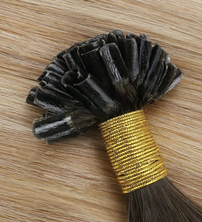 Extensions kératine U-Tip en cheveux naturels remy pour une chevelure longue et luxueuse.