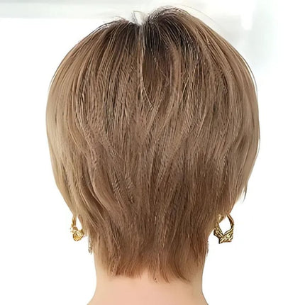 Perruque chic coupe pixie courte en cheveux naturels pour un look moderne et stylisé