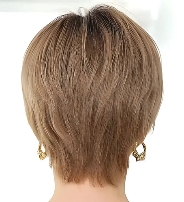 Perruque chic coupe pixie courte en cheveux naturels pour un look moderne et stylisé