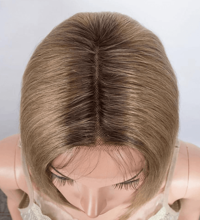 Perruque droite et lisse en cheveux naturels blonds ombrés pour un style élégant.