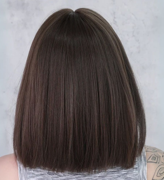 Perruque synthétique brune pour femme, style carré droit et moderne, cheveux raides