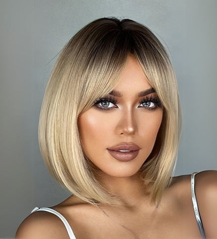 Perruque femme carré blonde ombrée raide synthétique