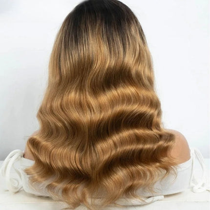 Perruque longue ondulée en cheveux naturels blonds avec racines foncées pour femme