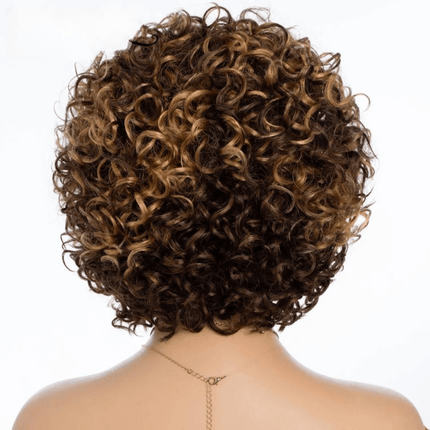 Perruque courte bouclée naturelle en cheveux humains pour un look élégant et sophistiqué