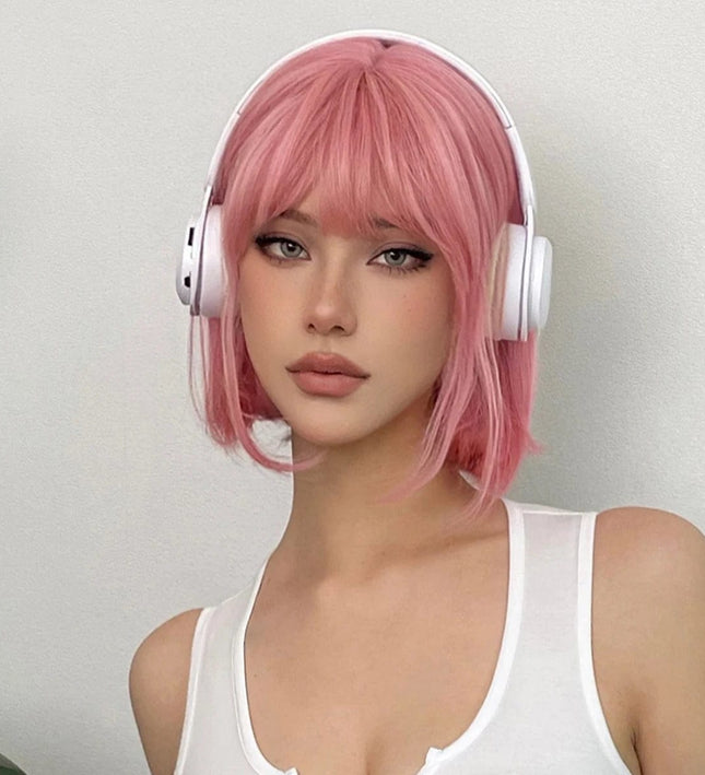 Perruque courte rose synthétique avec frange pour cosplay et style moderne