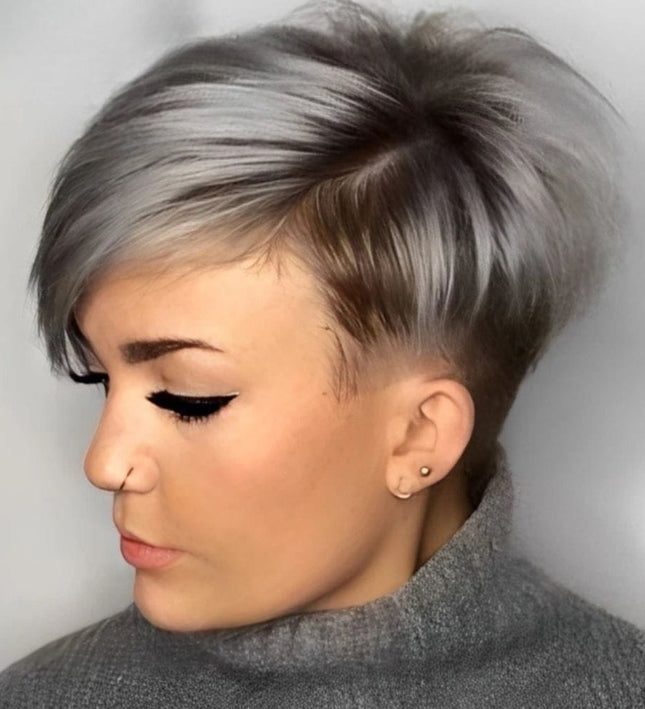 Perruque gris cendré courte en cheveux naturels pour un style moderne et chic