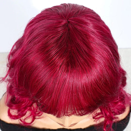 Perruque mi-longue bouclée en cheveux naturels couleur rouge vif pour femme élégante