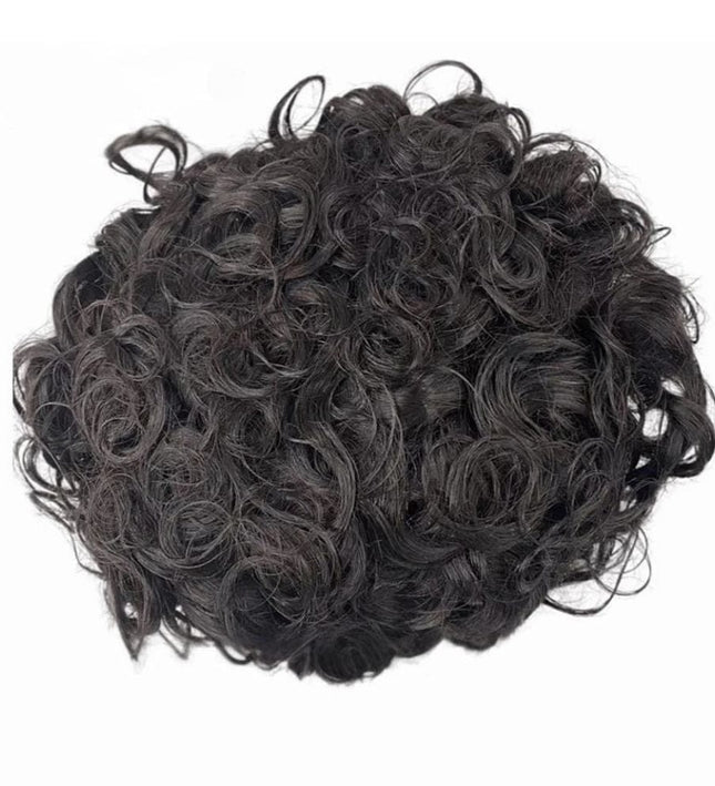 Toupet bouclé en cheveux naturels noirs pour un style volumineux et authentique