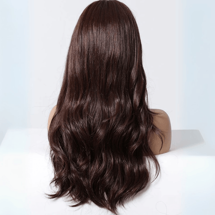 Perruque longue et ondulée brune en fibres mixtes pour un look naturel et élégant.