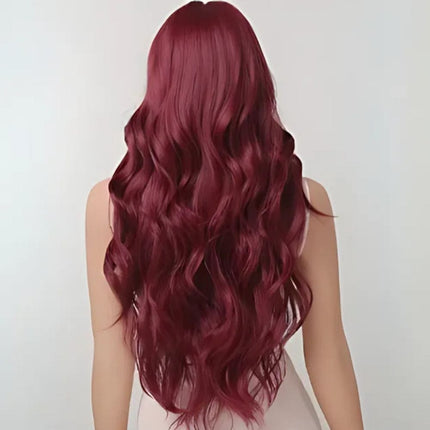 Perruque longue ondulée bordeaux en cheveux synthétiques pour un style glamour féminin