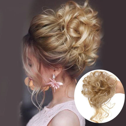 Postiche chignon bouclé en cheveux synthétiques blonds pour un style élégant et moderne