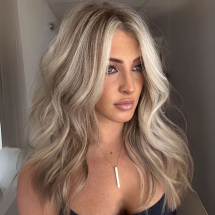 Postiche à clip en cheveux naturels blond balayage pour un style élégant et volumineux