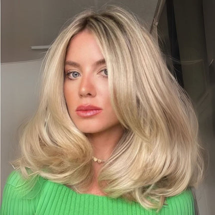 Postiche volumateur à clips en cheveux naturels blond miel pour un effet élégant et naturel